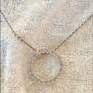 AVON SP Rhinestone circle necklace new in box